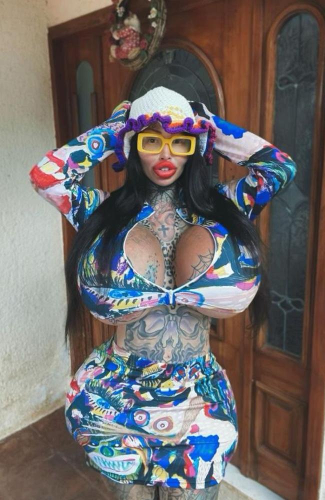 The social media star has spent thousands on cosmetic surgery. Picture: Instagram/1800leavemaryalone