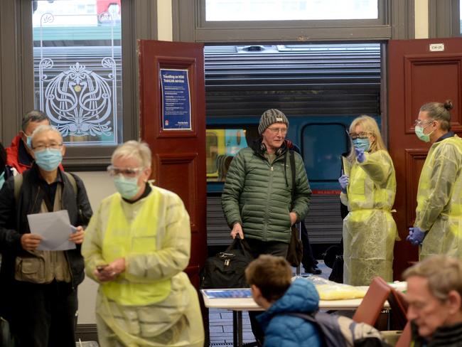 Passengers alight the XPT train from Albury at Sydney Central train station today. Picture: NCA NewsWire / Jeremy Piper