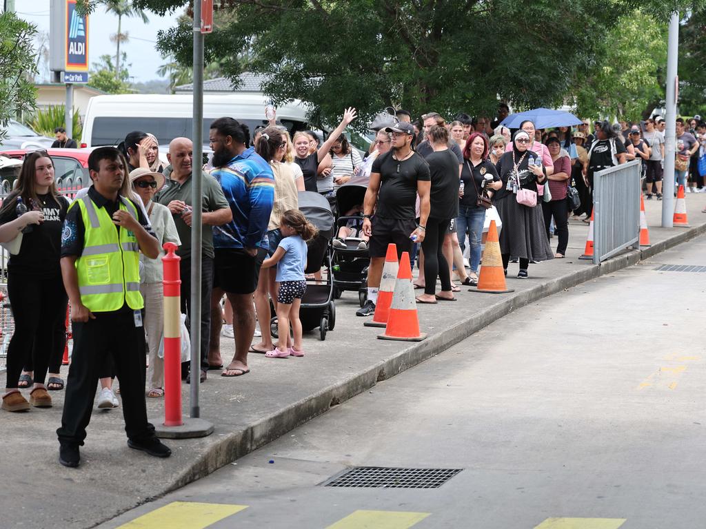 Shopping centre staff are on alert for potential chaos at two western Sydney shopping centres this week after an Aussie property mogul announced he would be giving away thousands of dollars worth of groceries for free. Picture: Rohan Kelly.