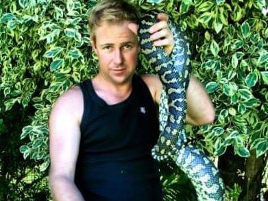 Mackay region's 'go-to-guy' for snake catching loses long fought battle with stomach cancer.