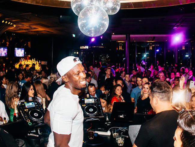 Usain Bolt turns DJ at Crown's Club 23