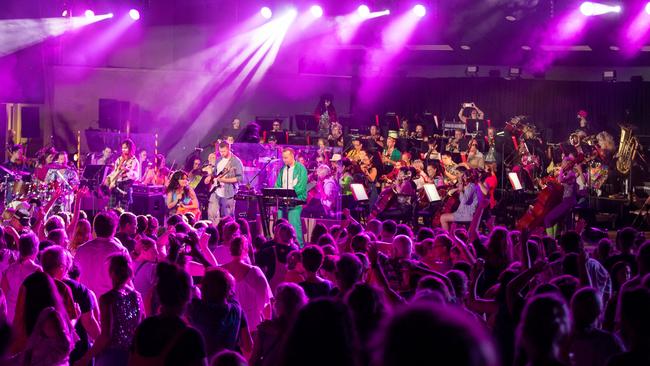 The Darwin Symphony Orchestra performed an All Out ‘80s concert at the Darwin Botanic Gardens in 2022. Picture: Tim Nicol