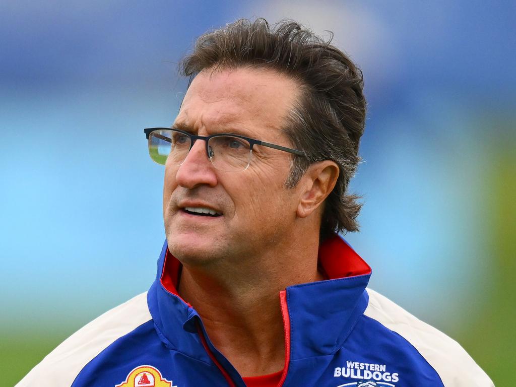 MELBOURNE, AUSTRALIA - NOVEMBER 27: Buldogs senior coach, Luke Beveridge watches on during a Western Bulldogs AFL training session at Whitten Oval on November 27, 2023 in Melbourne, Australia. (Photo by Morgan Hancock/Getty Images)