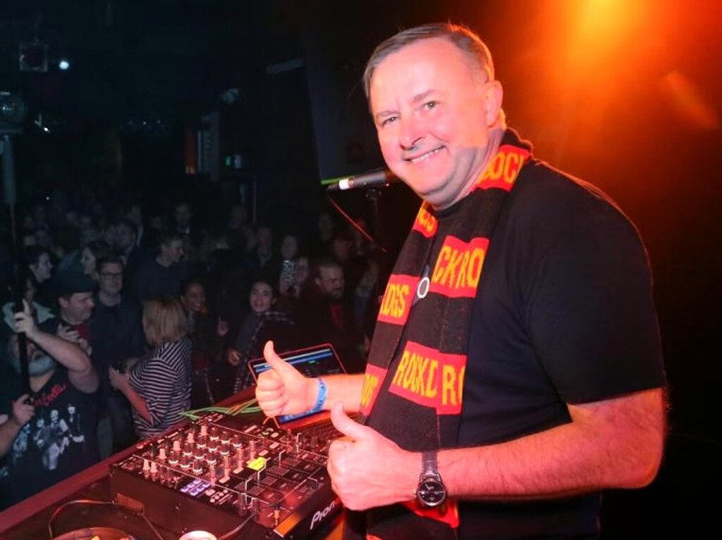 Nightclub DJs are among the lowest earners in Australia, unlike members of parliament. Picture: Supplied