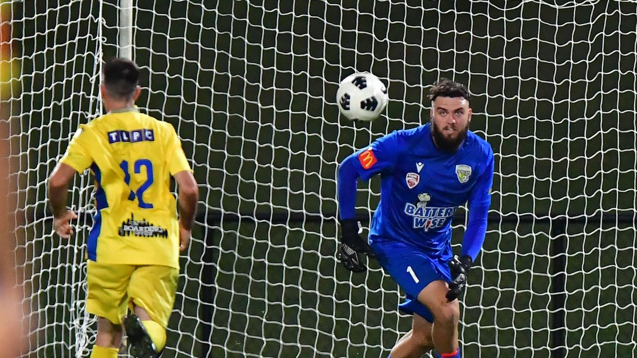 SOCCER: Men's, Kawana V Maroochydore Swans. Picture: Patrick Woods.