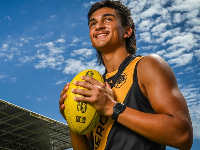 22/2/23 - Glenelg footballer and top AFL draft prospect Ashton Moir in his Glenelg gear at Glenelg Oval. Picture: Naomi Jellicoe