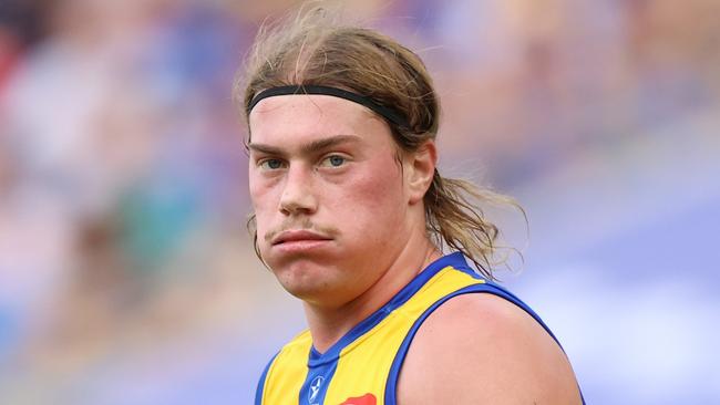 PERTH, AUSTRALIA - MARCH 30: Harley Reid of the Eagles in action during the 2025 AFL Round 03 match between the West Coast Eagles and the Fremantle Dockers at Optus Stadium on March 30, 2025 in Perth, Australia. (Photo by Janelle St Pierre/AFL Photos via Getty Images)