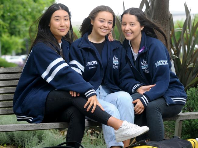 Lidia Do,17, Bianca Cappelluti, 17 and  Kate Woolford, 17 from St MaryÃÆÃÂ¢ÃÂ¢ÃâÃÂ¬ÃÂ¢ÃâÃÂ¢s College looking forward to celebrating schoolies. pictured at Lightsview on Saturday 24th October 2020 - picture Michael Marschall