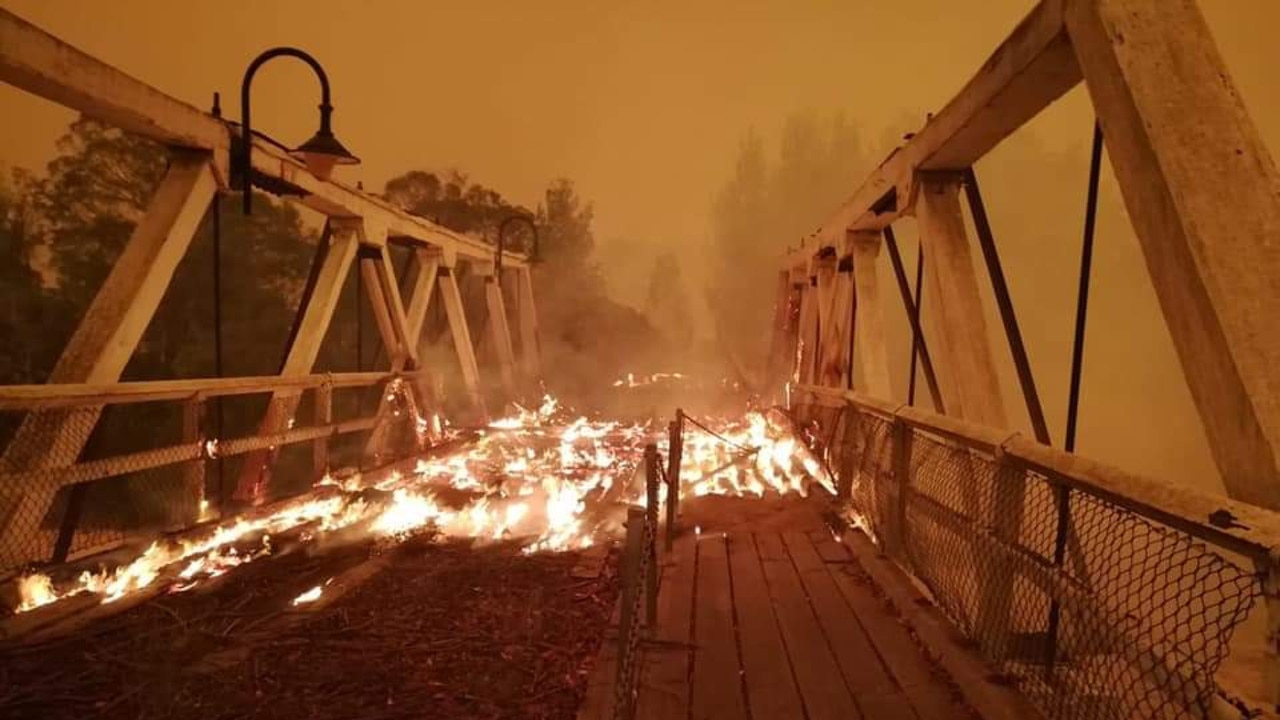 Genoa Bridge. Picture: Twitter/@GippsNews