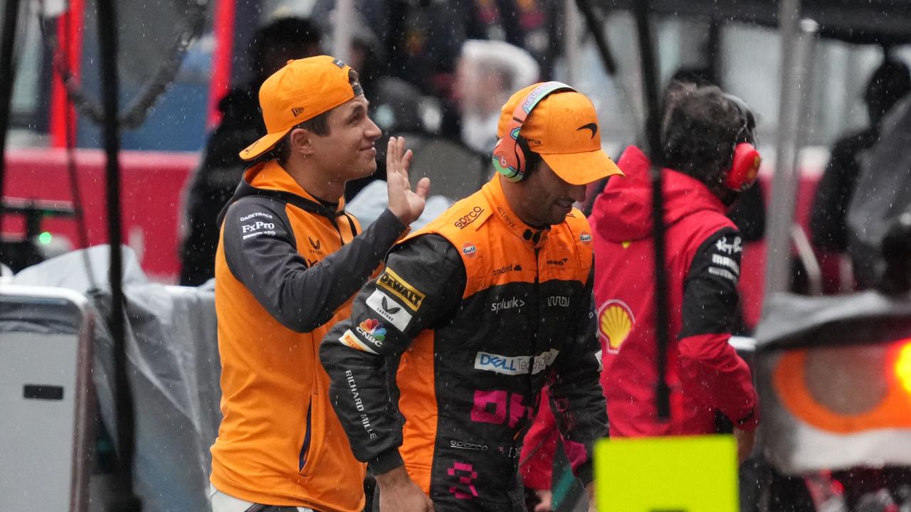 McLaren's Australian driver Daniel Ricciardo (R) and McLaren's British driver Lando Norris (L).