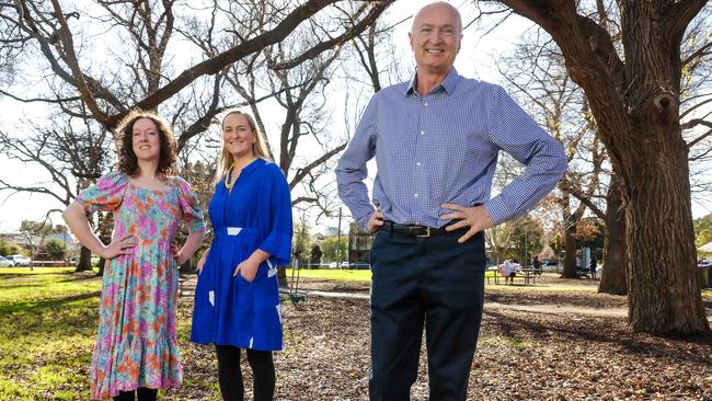 Russell with Jessica ‘Jazz’ Banchero and Cate Smith, two of the nine adults conceived using his sperm donations. Picture: Ian Currie