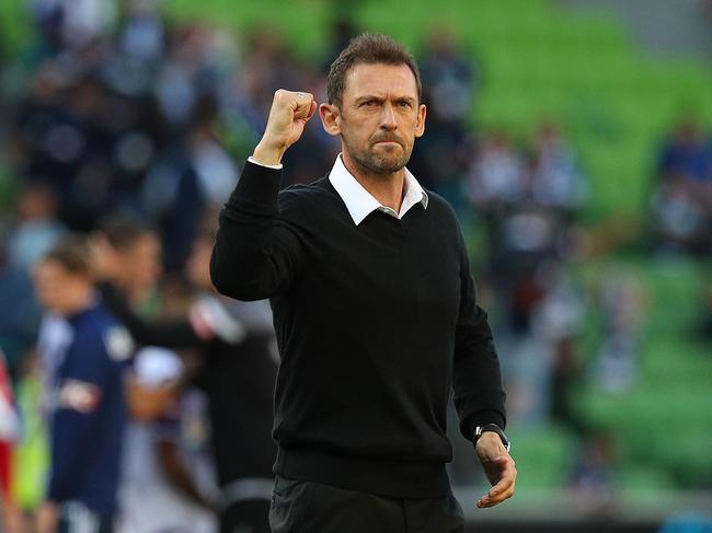 MELBOURNE, AUSTRALIA - FEBRUARY 10: Perth Glory Head Coach Tony Popovic celebrates victory in the round 18 A-League match between the Melbourne Victory and the Perth Glory at AAMI Park on February 10, 2019 in Melbourne, Australia. (Photo by Graham Denholm/Getty Images)