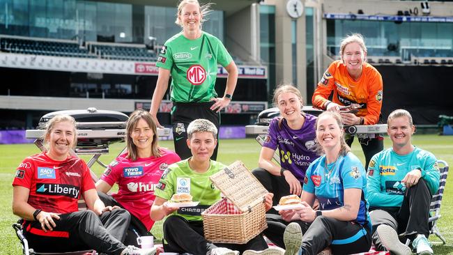 Georgia Wareham from the Renegades, Ellyse Perry of the Sydney Sixers, Issy Wong of the Sydney Thunder, Tayla Vlaeminck of Hobart Hurricanes, Amanda-Jade Wellington of the Adelaide Strikers, Jess Jonassen of Brisbane heat with Meg Lanning of the Melbourne Stars and Beth Mooney of the Perth Scorchers ahead of the 2021 WBBL season at Blundstone Arena on October 13, 2021 in Hobart, Australia. Picture: Sarah Reed