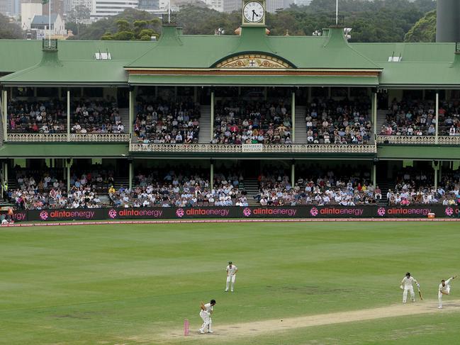 A general view of play on day 4 of the third Test Match between Australia and New Zealand at the SCG in Sydney, Monday, January 6, 2020. (AAP Image/Dan Himbrechts) NO ARCHIVING, EDITORIAL USE ONLY, IMAGES TO BE USED FOR NEWS REPORTING PURPOSES ONLY, NO COMMERCIAL USE WHATSOEVER, NO USE IN BOOKS WITHOUT PRIOR WRITTEN CONSENT FROM AAP