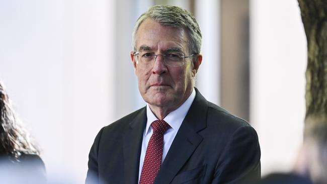 Mark Dreyfus and the Referendum Working Group address the media after the Constitution Alteration. Photo: Martin Ollman/Getty Images