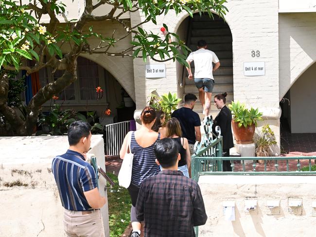 Hopefuls in the maddening Sydney rental market inspect a property in the eastern suburbs on Saturday. Picture: NCA NewsWire / Jeremy Piper