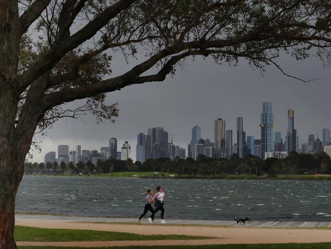 MELBOURNE, AUSTRALIA - NewsWire Photos, OCTOBER 4, 2021. Melbourne has now become the worlds longest city to be kept in lockdown during the COVID -19 crisis. Picture: NCA NewsWire / David Crosling