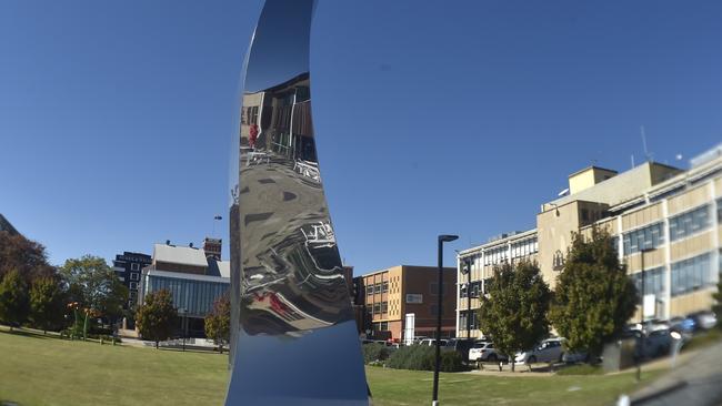 The Toowoomba Civic Square, including the current administration building to the right.