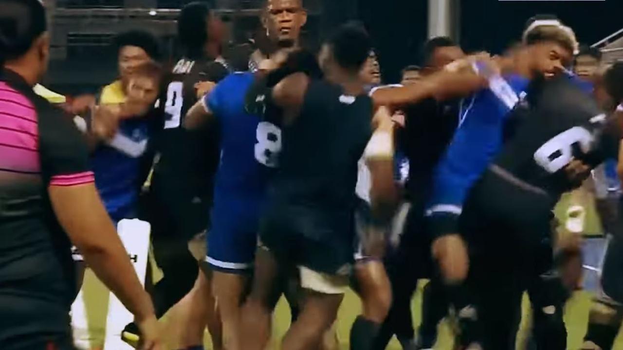 Douze joueurs inculpés après une bagarre post-sirènes, neuf Jeux du Pacifique, match pour la médaille d’or entre Fidji et Samoa, vidéo