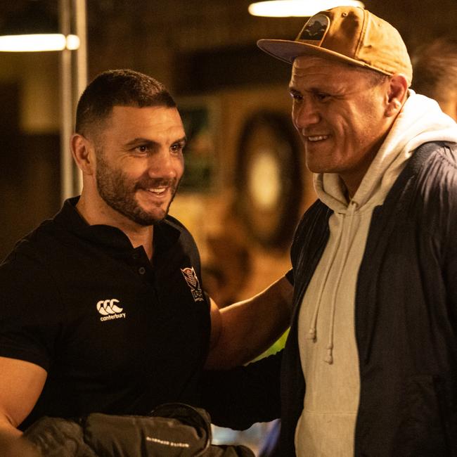 Lebanon assistant Robbie Farah (left).