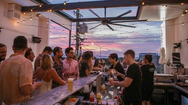 Loki was a popular rooftop bar in Nobby Beach.