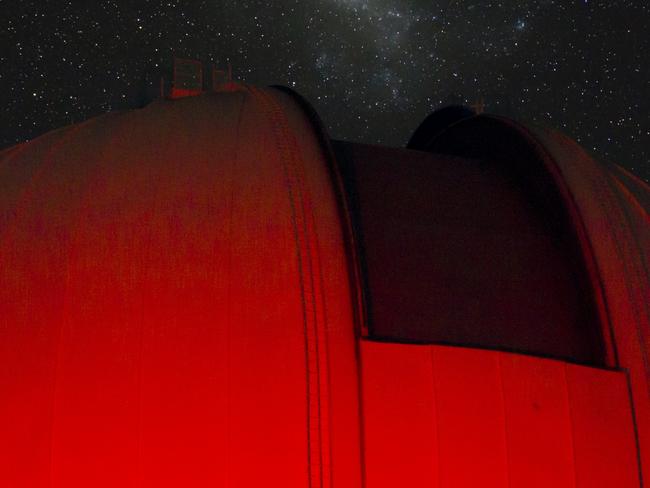 Anglo Australian Telescope, showing the space survey being conducted.   Photos - : Ángel R. López-Sánchez