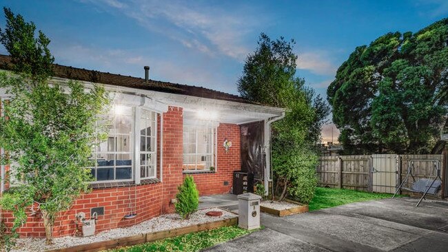 It’ll cost you more than $600,000 to stake a claim on this two-bedroom unit for sale at 5/6 Reid St, Oakleigh South.