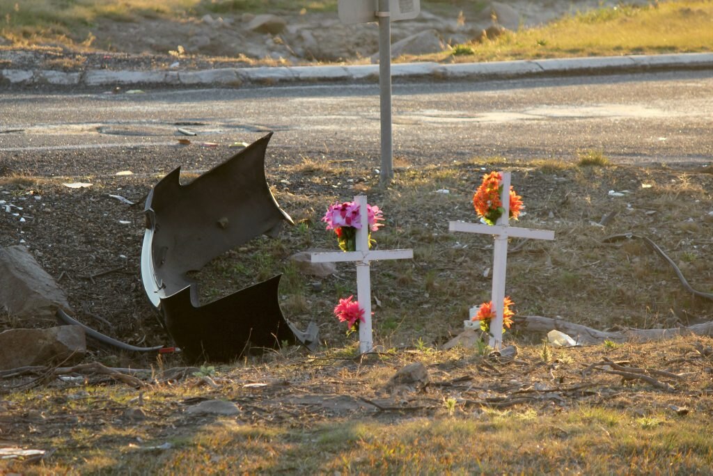 Motorists praised after horror highway fatal | Gold Coast Bulletin