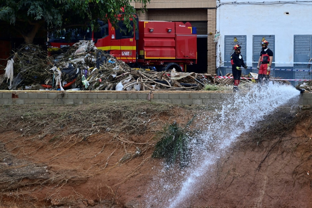 Spanish Royals To Visit Valencia After Deadly Floods | Herald Sun