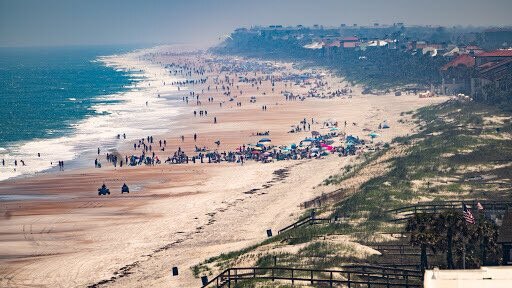 State of chaos in Florida, where beaches in the county of Duval are closed, whilst those in neighbouring St John are not.