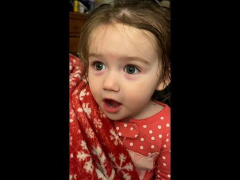 Toddler's hilarious fail trying to copy her mum