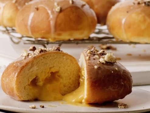 Stuffed recipes: Air fryer Gaytime custard doughnuts.