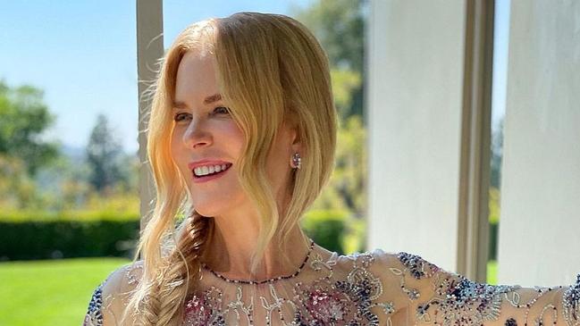 Nicole Kidman in a backyard photoshoot, ahead of tonight's SAGs awards. Source - https://www.instagram.com/nicolekidman/?hl=en