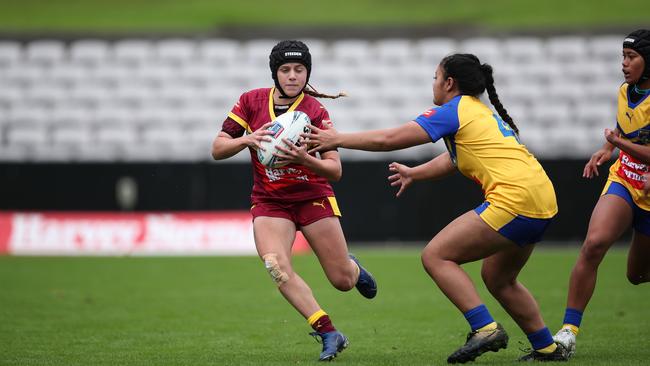 Caley Tallon-Henniker playing for the Country under-17 women's side against City. Photo: Bryden Sharp