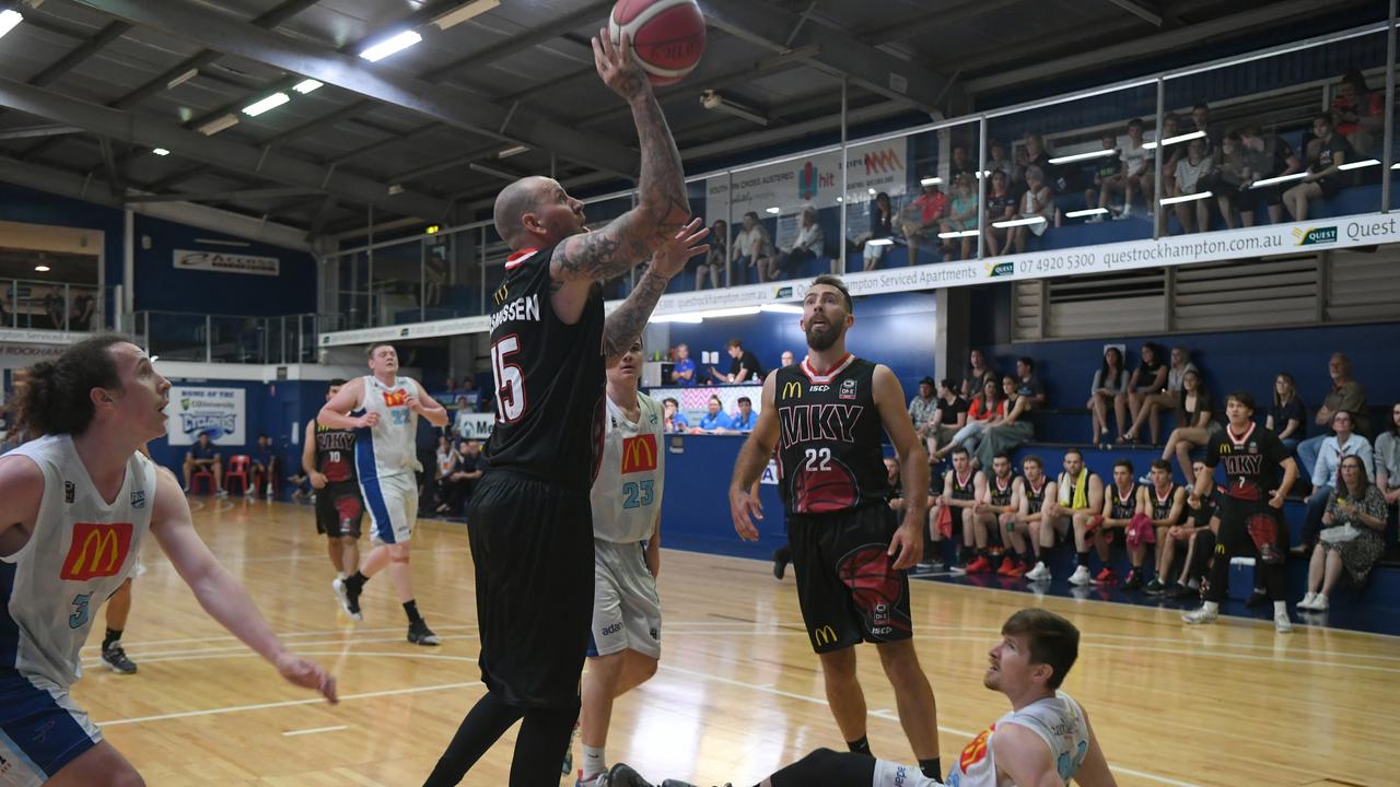BASKETBALL ConocoPhillips CQ Cup Rd 1: Mackay Meteors' Brad Rasmussen with the ball