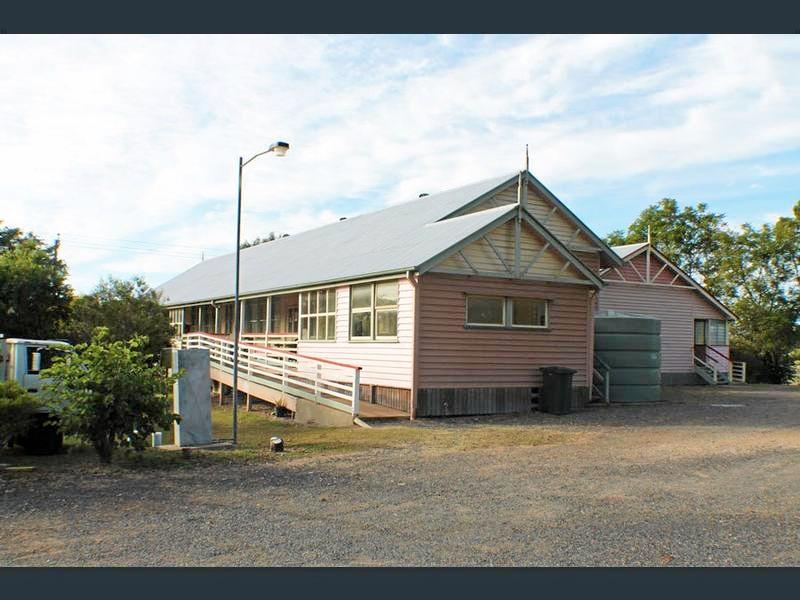 The Big Mandarin Caravan Park is for sale in Mundubbera however its more than just your ordinary Caravan Park.