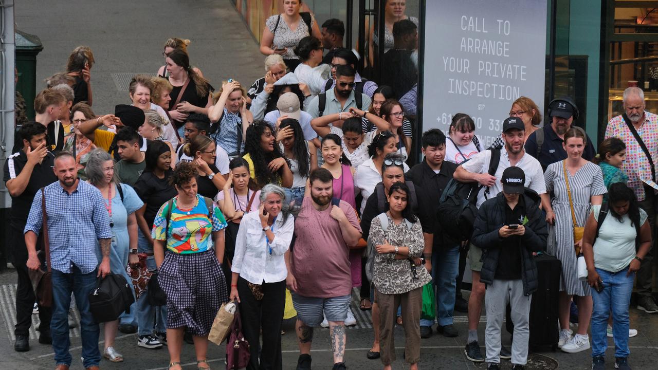 The storms hit Melbourne on Tuesday afternoon are a sweltering day. Picture: NCA NewsWire / Luis Enrique Ascui