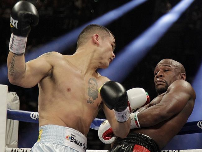 Marcos Maidana of Argentina took it Mayweather, but didn’t come away with the victory.