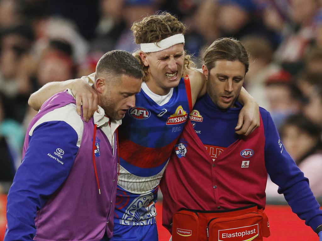 AFL round 11: Western Bulldogs v Sydney, live coverage and SuperCoach ...