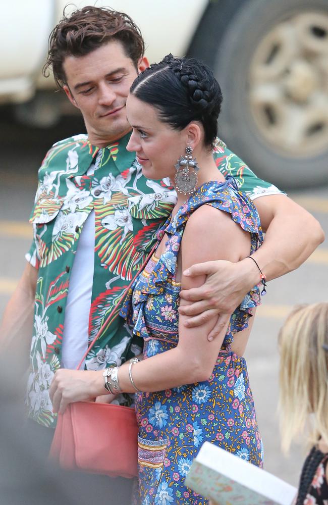 Orlando and Katy head to dinner at the Barracuda restaurant on Kauai. Picture: Splash News.