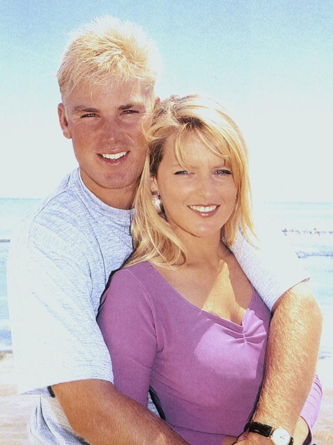 Warne with then-fiancee Simone Callahan.