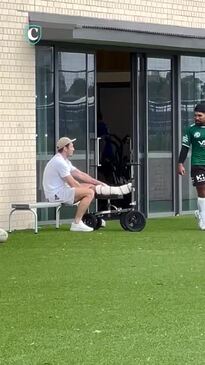 Latrell continues rehab as Cam Murray spotted at training in cast