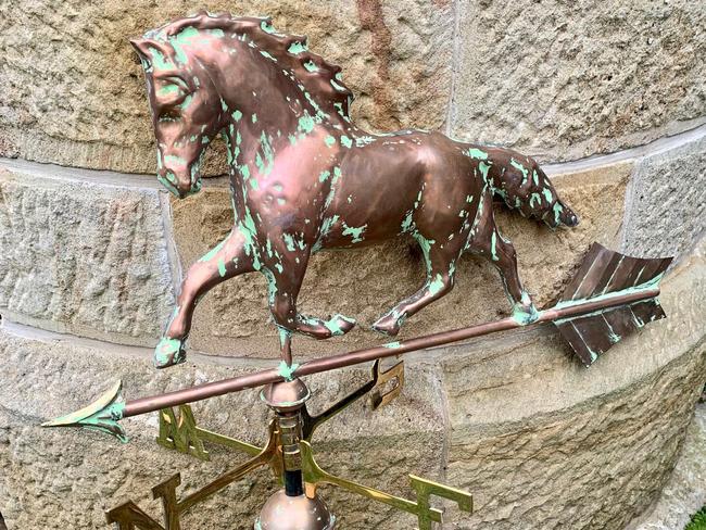 Weather vane at the Jardin Room, Oatlands.