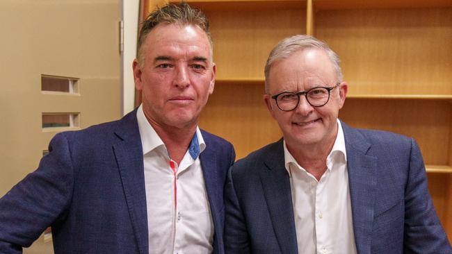 Anti-crime campaigner Darren Clark Prime and Minister Anthony Albanese meet in Alice Springs on April 29, 2024. Picture: Supplied.