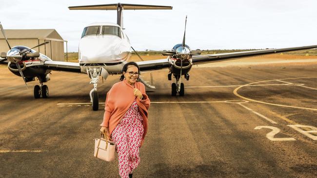 Linda Burney landing after a chartered flight to APY lands. Photo: TWAM/Julian Kingma