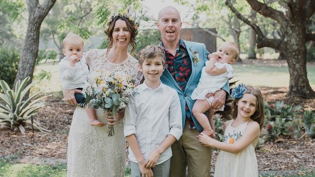 From chaos to perfection, Angela and James Williams were planning to get married at a nearby National Park but fires put a stop to this.