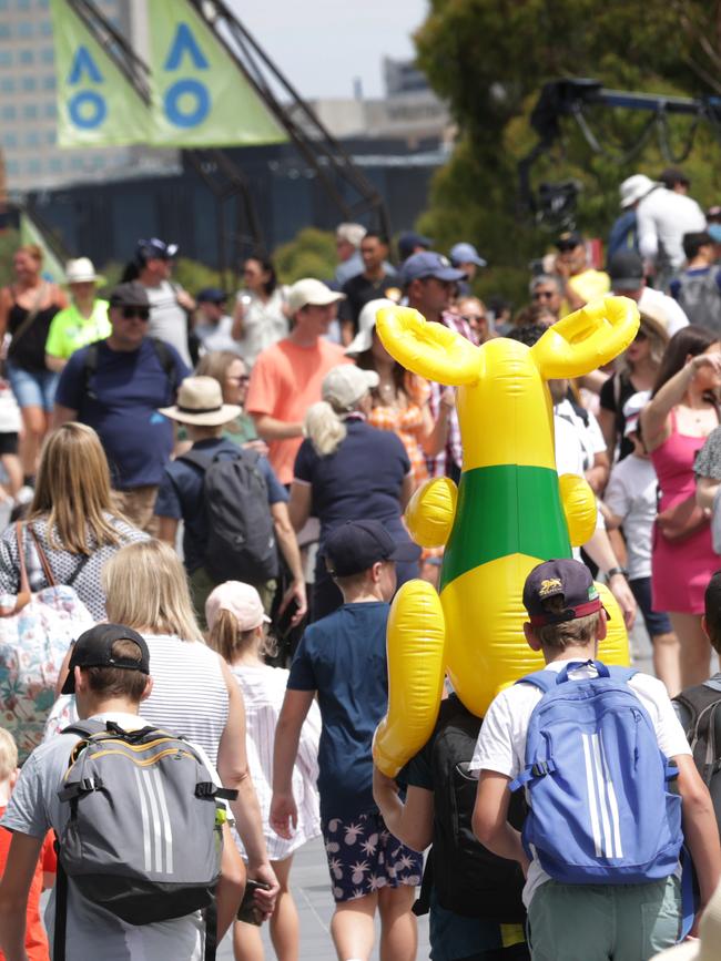 Crowds hit Melbourne Park. Picture: David Caird