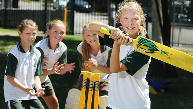 Mona Vale Public School has two girls cricket teams.