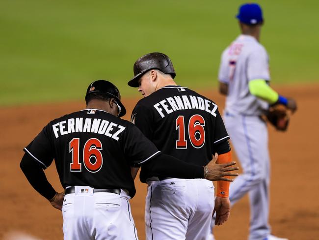 Dee Gordon Hits His First Home Run of the Year in Tribute to Jose Fernandez  - The New York Times