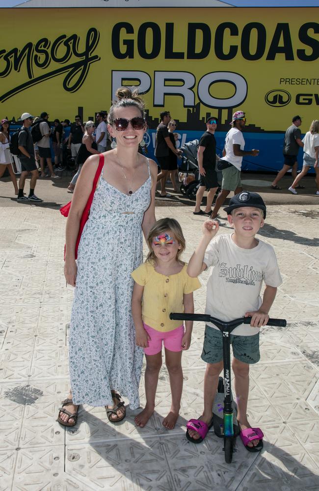 Patty , Lucille and Leo Petzsch-Kunze at the Gold Coast Pro, Burleigh Heads. Picture: Glenn Campbell